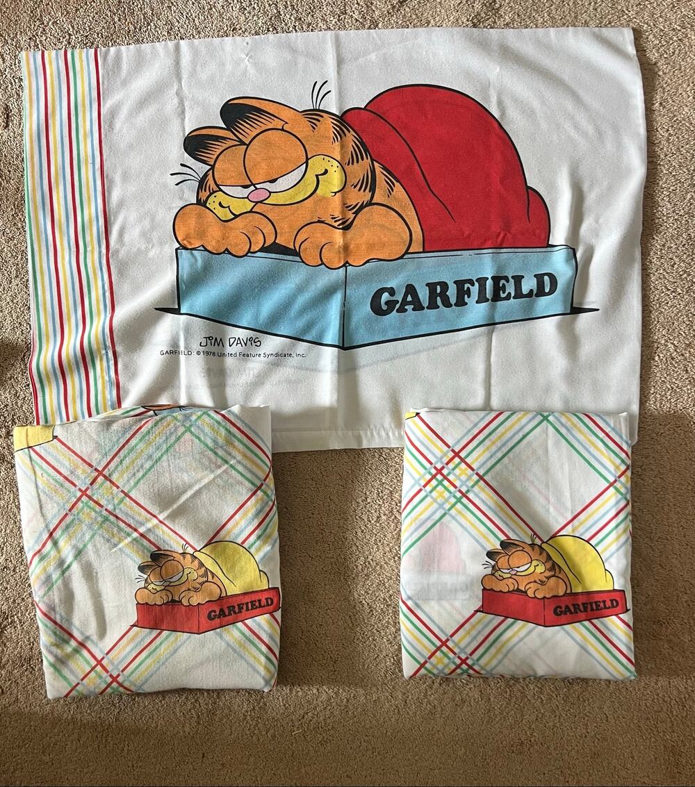 Vintage Garfield Full Sheet set,  flat sheet & fitted, Made USA,Marborough 80/20